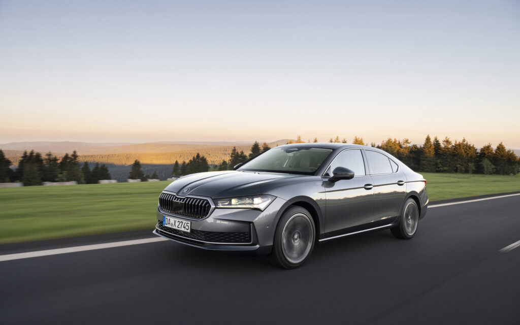 Škoda Superb najczęściej wybieranym modelem przez firmy i klientów indywidualnych.